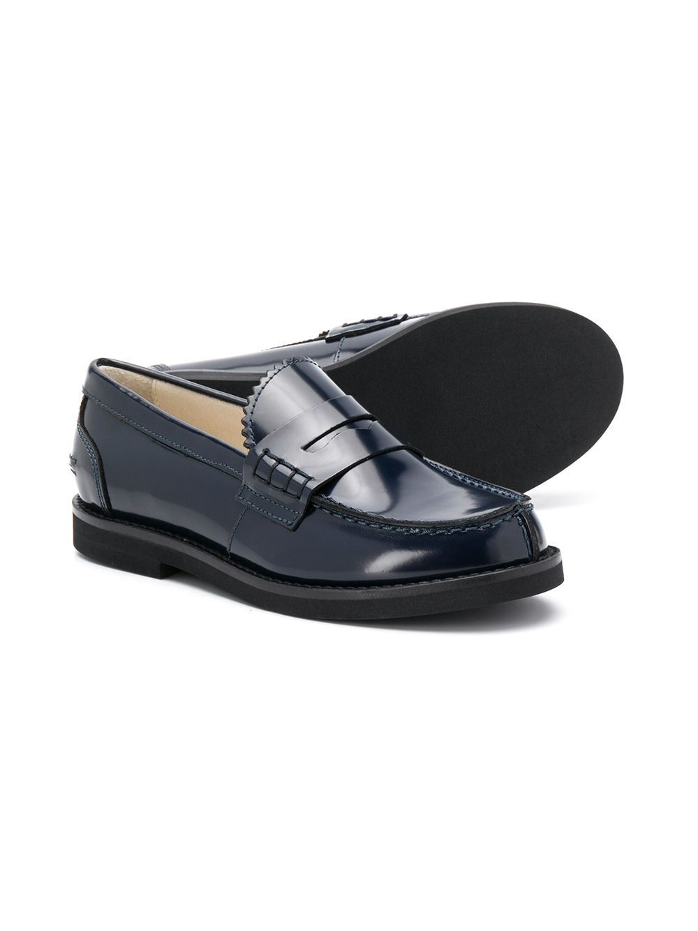 фото Andrea montelpare varnished effect loafers