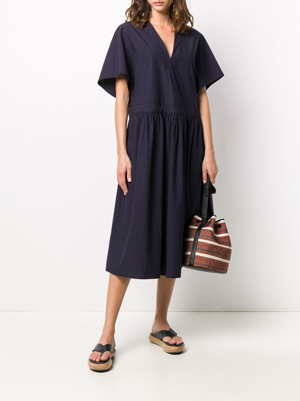 фото Deveaux pleated midi dress