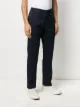 Closed Chino mit geradem Bein