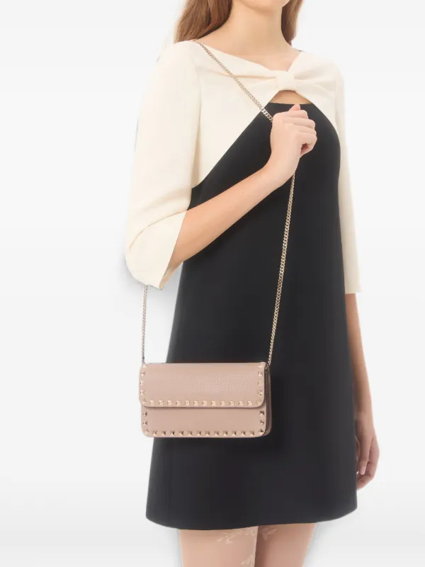 VALENTINO GARAVANI クラッチバッグ スタッズ Valentino Garavani ロックスタッズ クラッチバッグ | ピンク