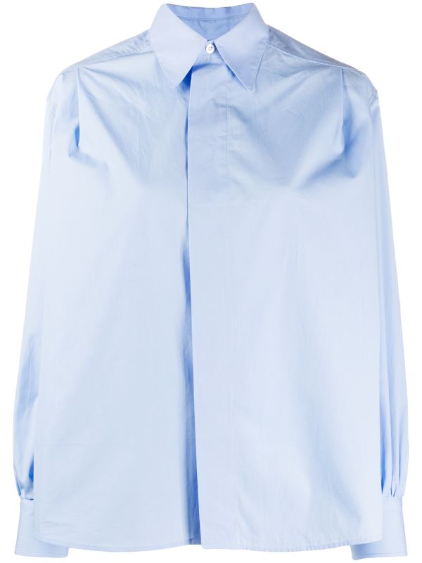 white and blue long sleeve shirt