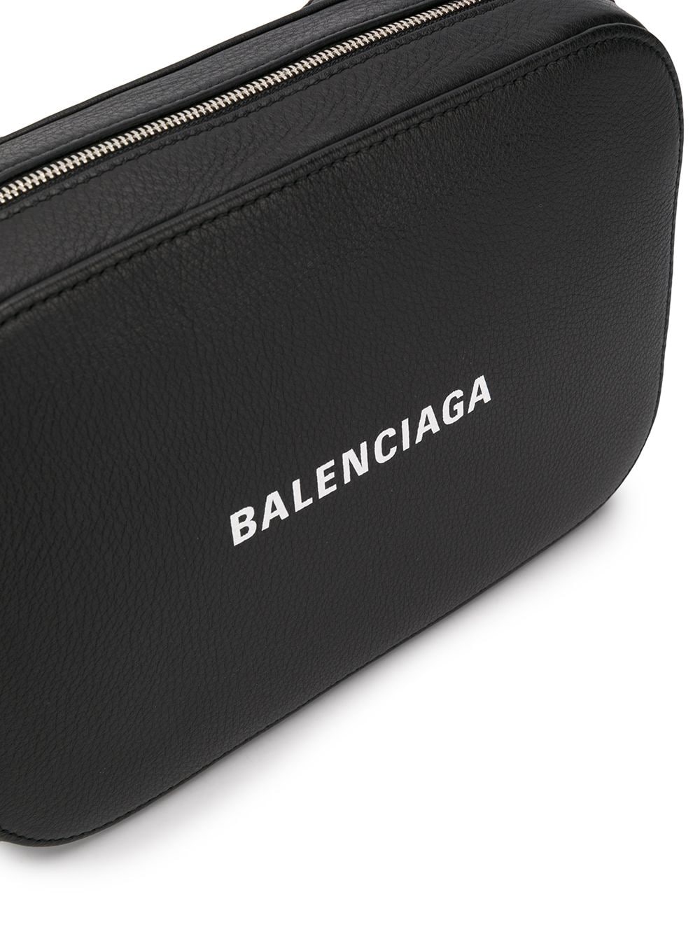фото Balenciaga каркасная сумка everyday
