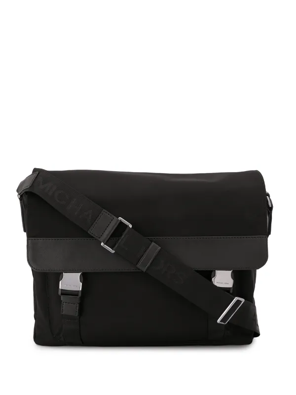 michael kors messenger