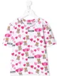 الصورة 1 من Moschino Kids تيشيرت بطبعة شعار الماركة ودمية دب