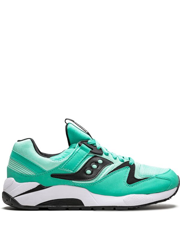where to find saucony shoes