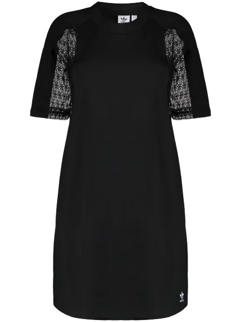 adidas Abito modello T-shirt