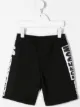 الصورة 2 من Jeremy Scott Junior شورت بطبعة نص