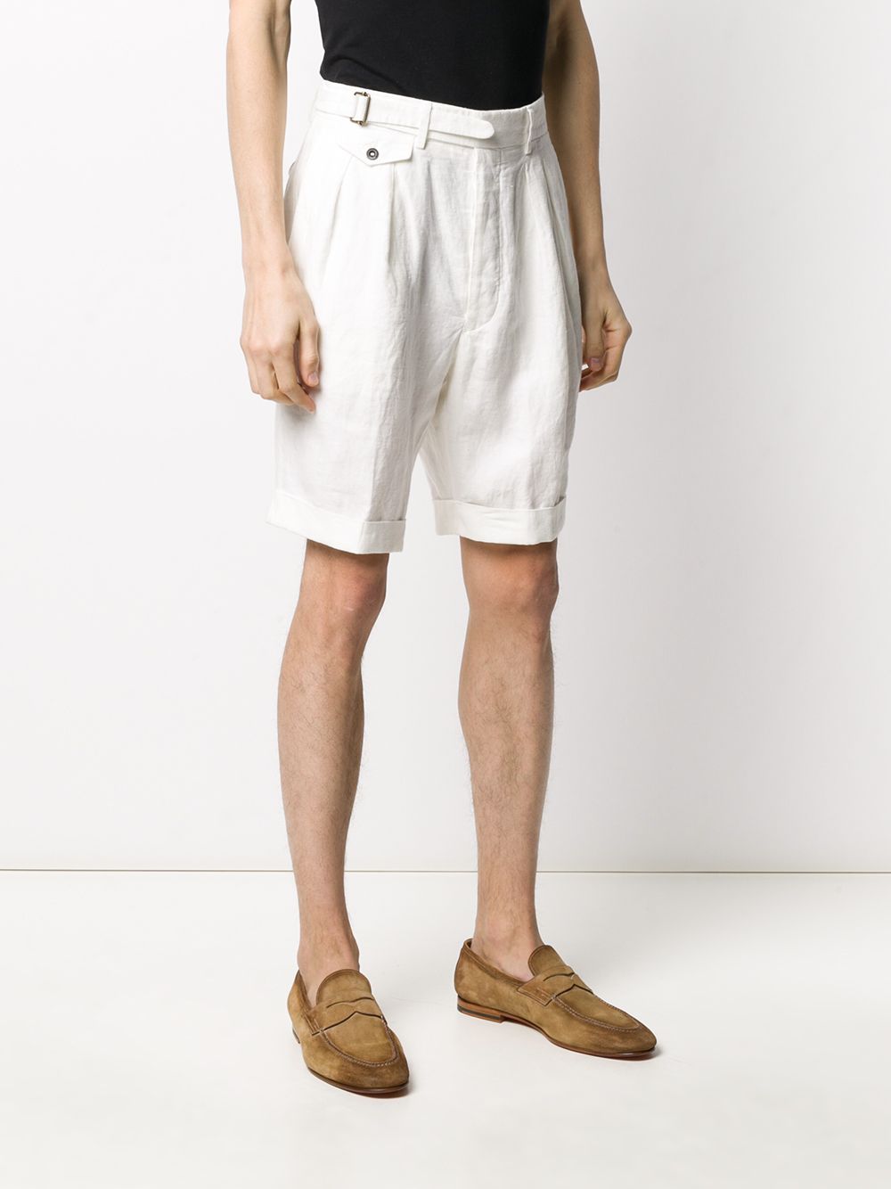 фото Lardini pleated-front bermuda shorts