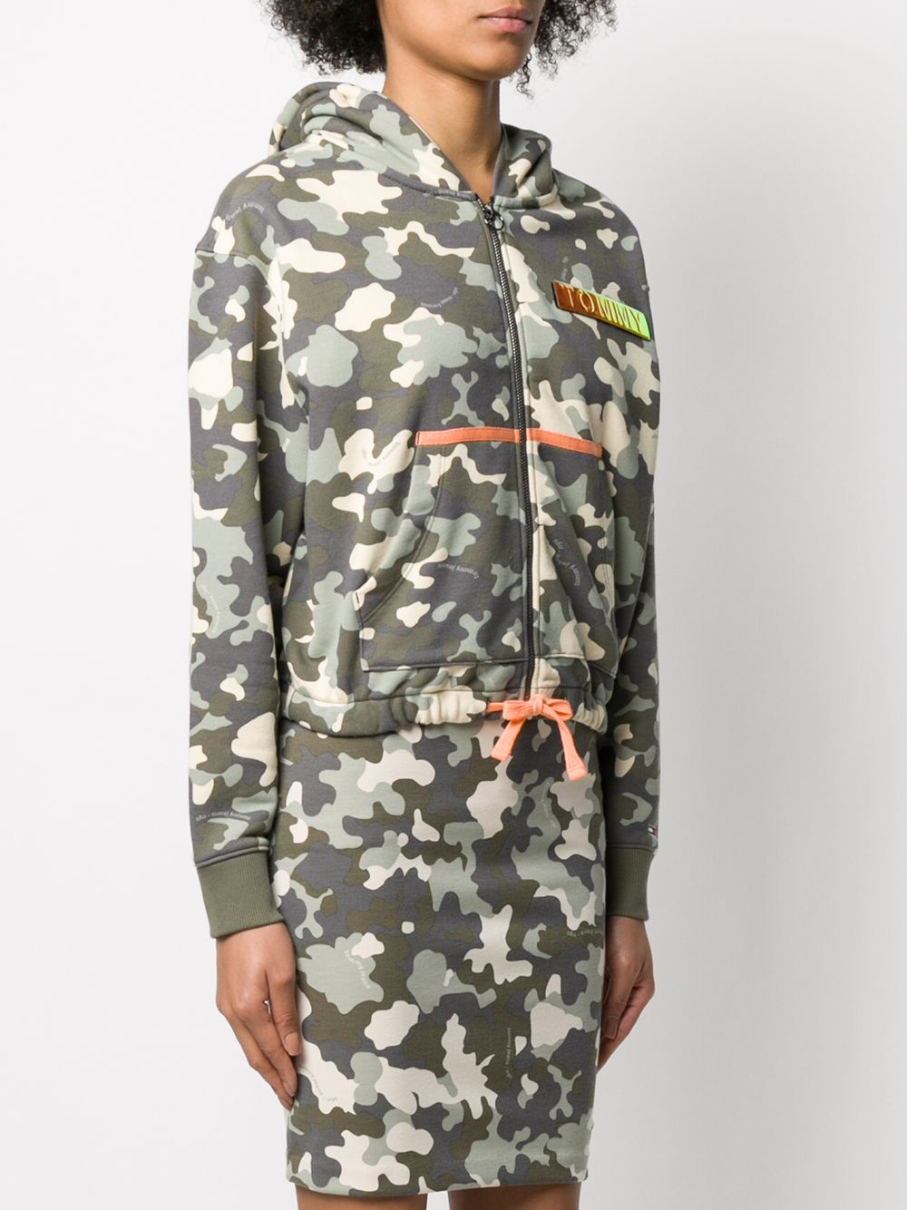 фото Tommy jeans camouflage print zipped hoodie