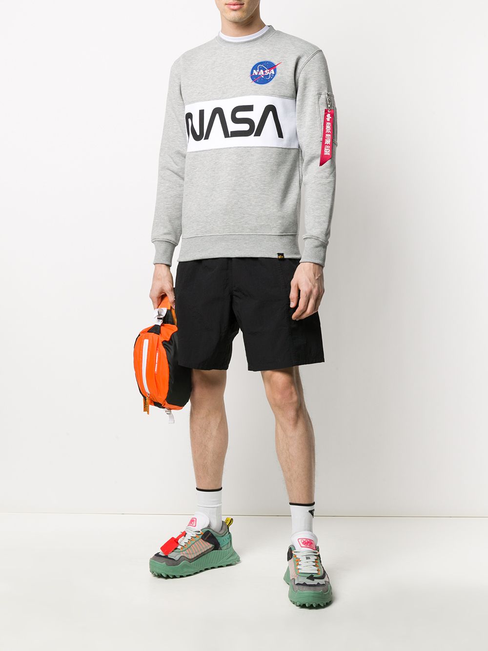 фото Alpha industries толстовка nasa с круглым вырезом