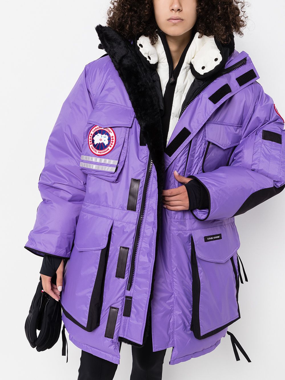 фото Canada goose пальто snow mantra с капюшоном