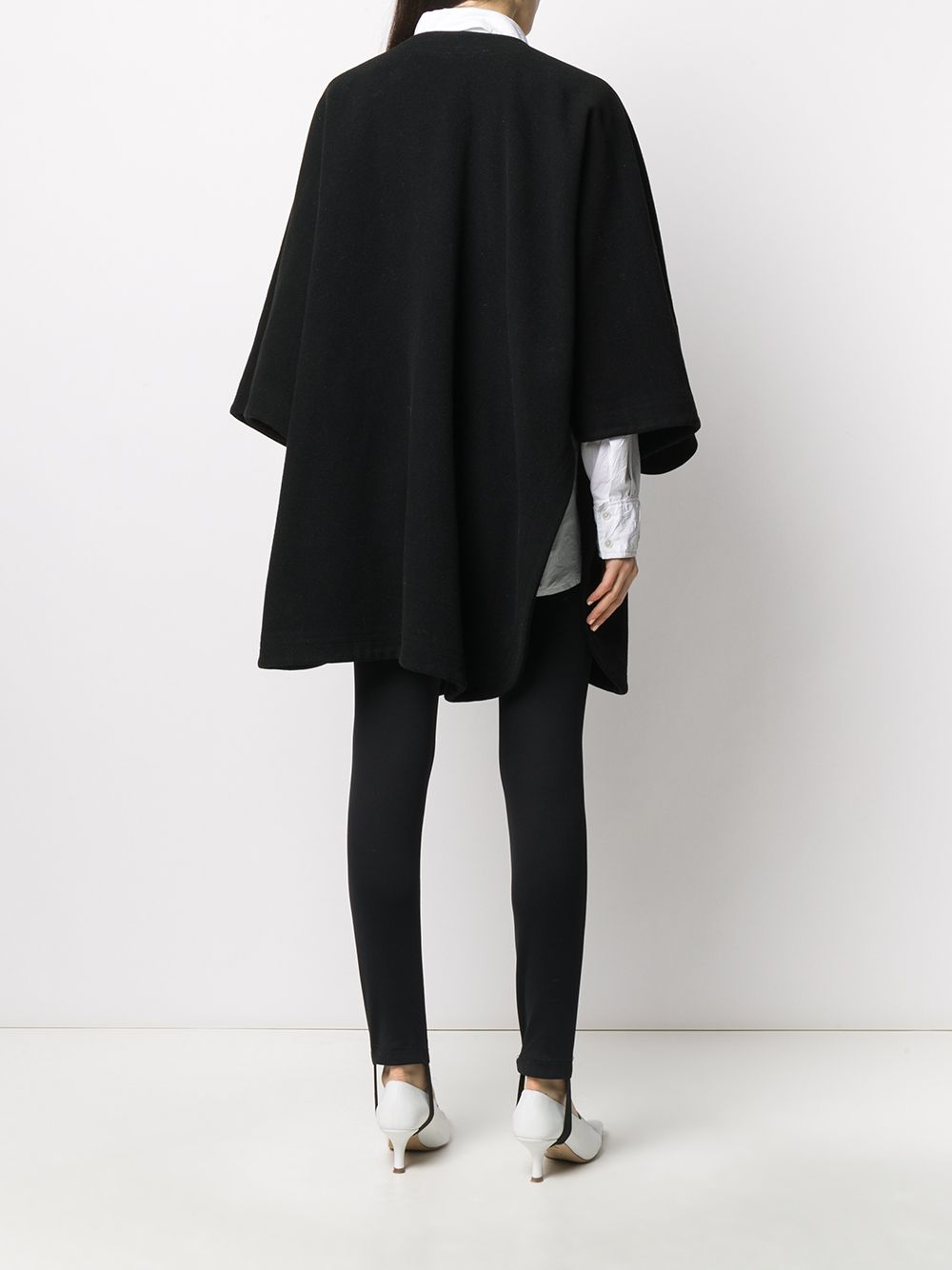 фото Yves saint laurent pre-owned relaxed-fit collarless poncho