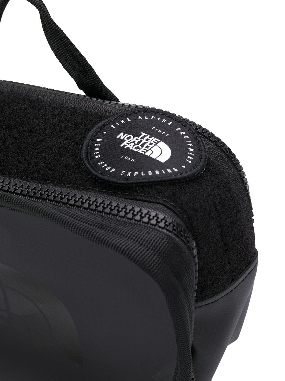 фото The north face logo belt bag