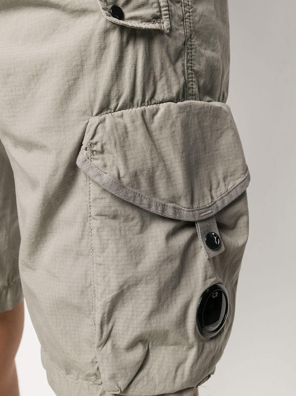 фото C.p. company ripstop cargo shorts