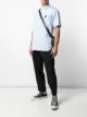 الصورة 2 من Comme Des Garçons Play قميص مخطط بشعار الماركة
