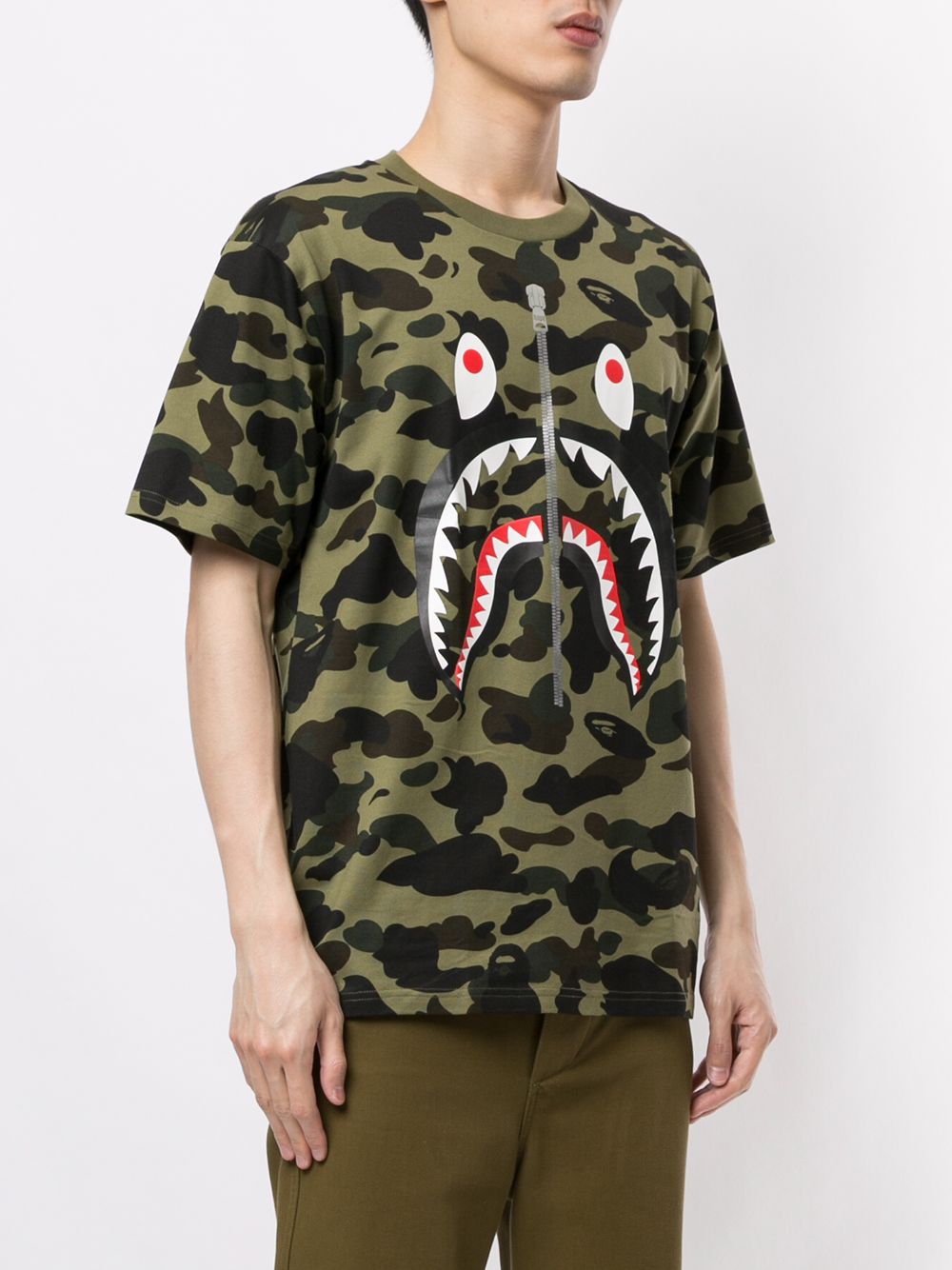 фото Bape футболка с камуфляжным принтом