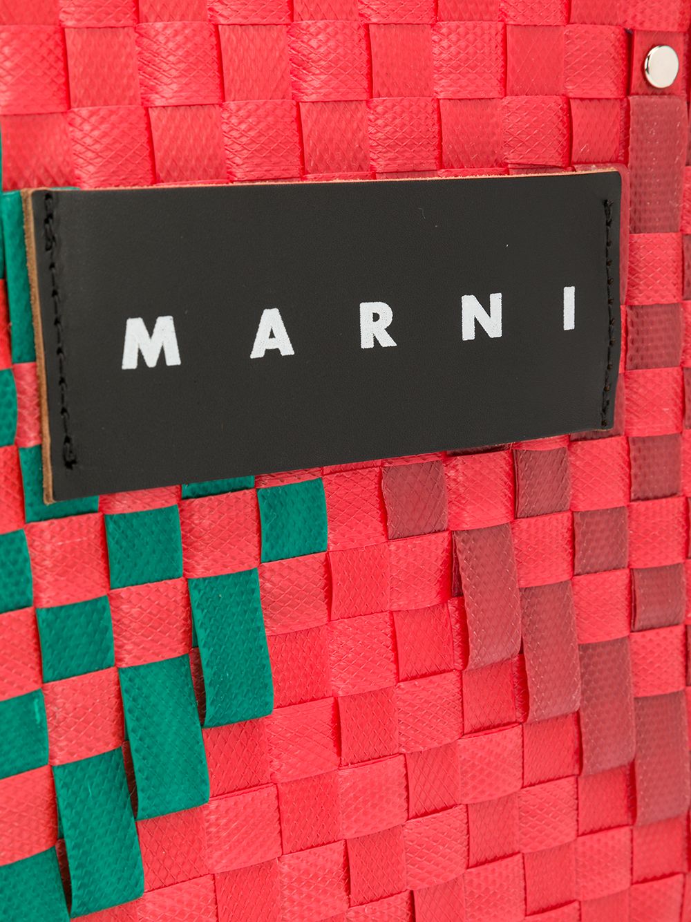 фото Marni market плетеная мини-сумка на плечо