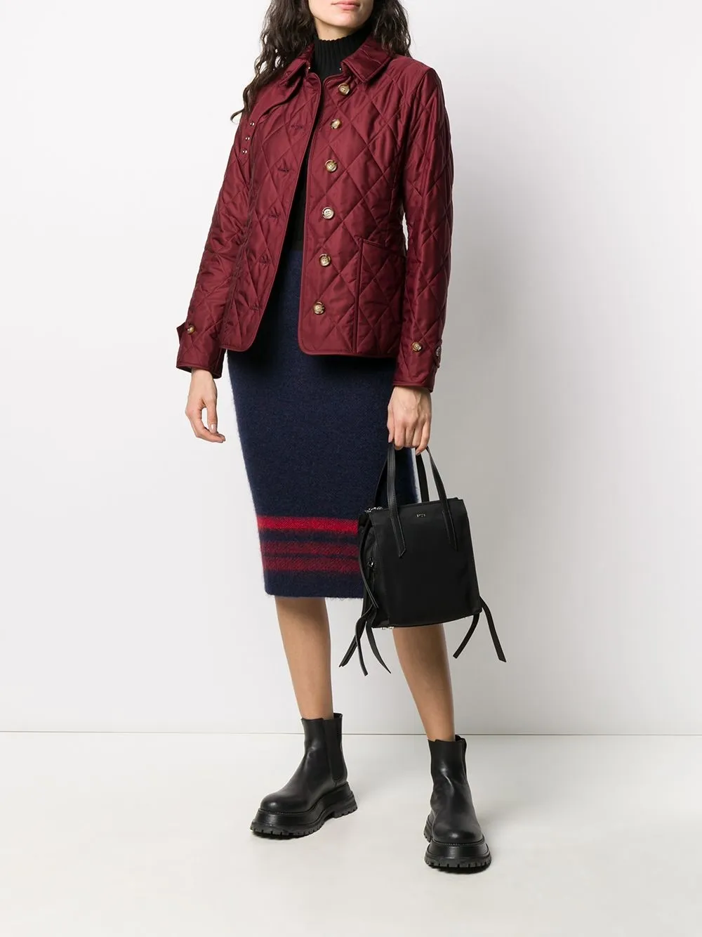 фото Nº21 сумка через плечо квадратной формы