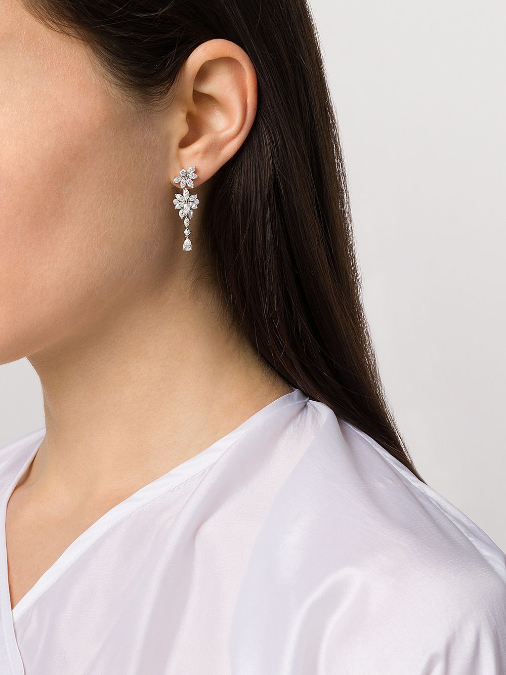 фото Yeprem 18kt white gold diamond drop earrings