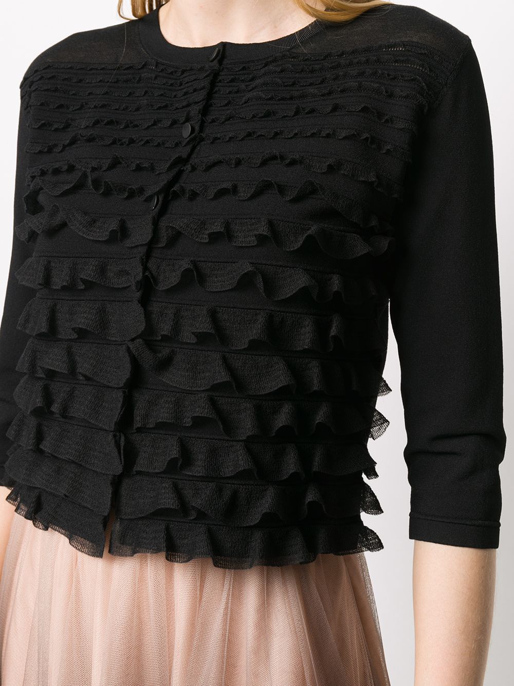 фото D.exterior ruffled knitted top