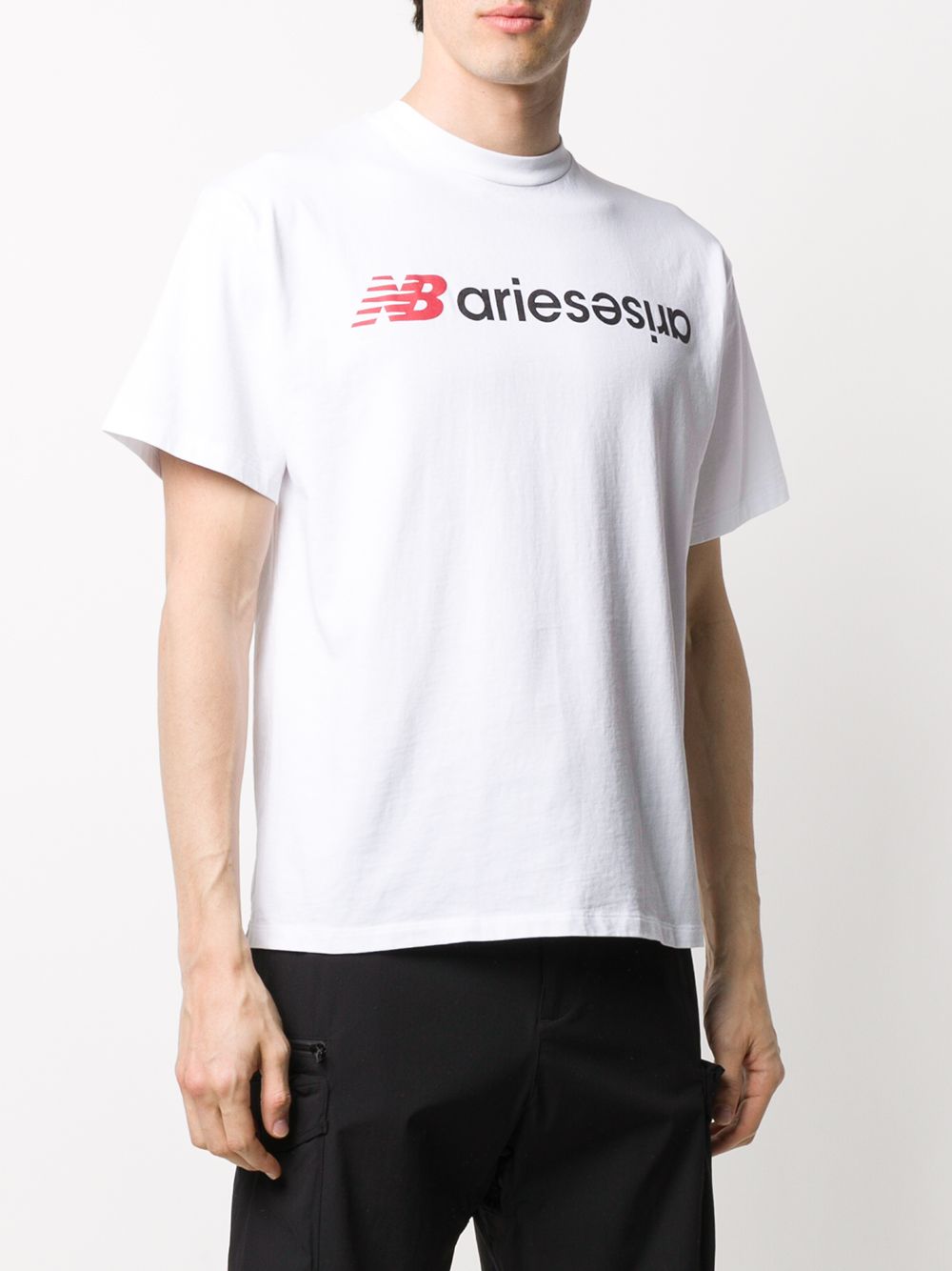 фото Aries logo-print crew neck t-shirt