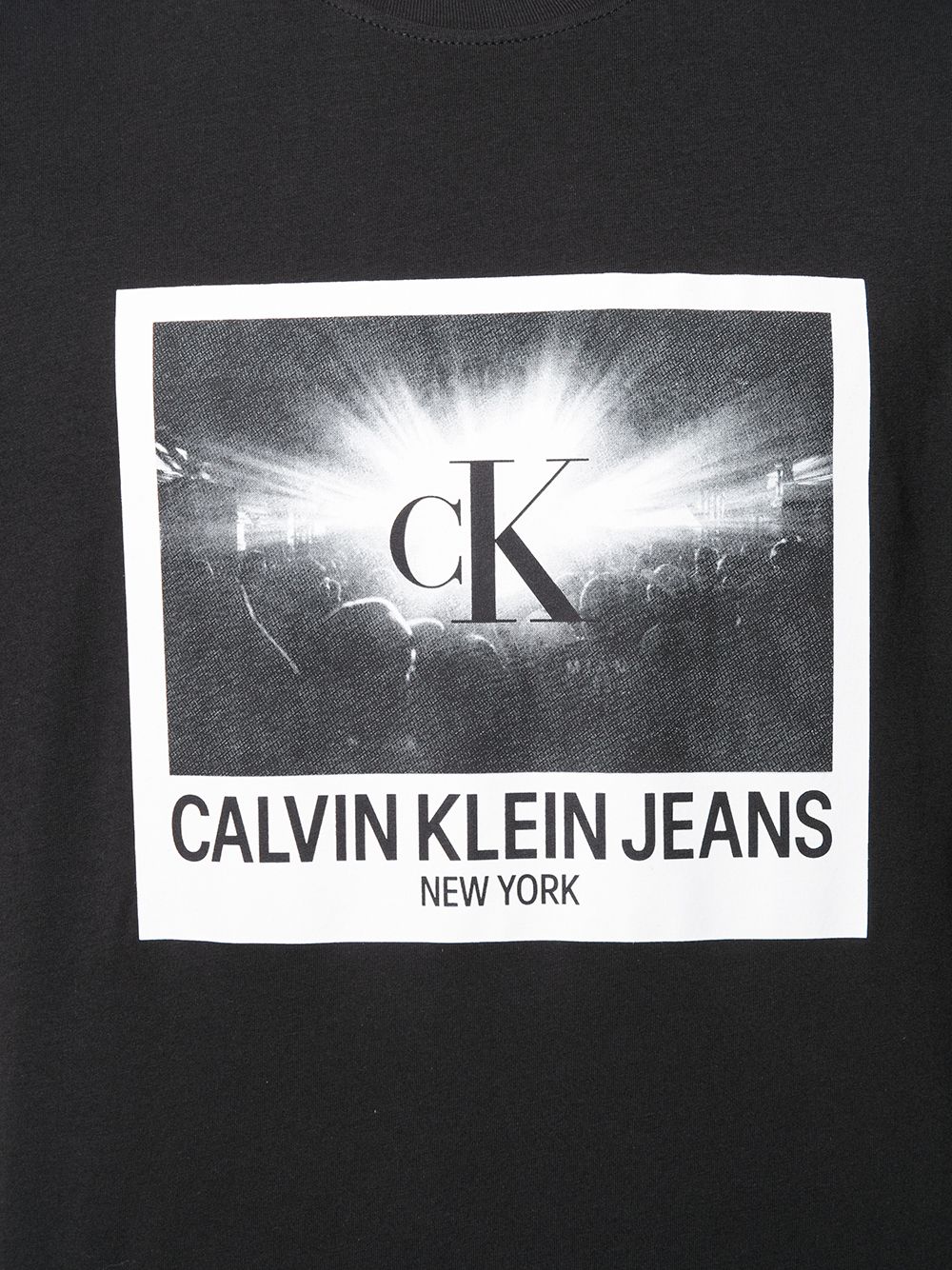 фото Calvin klein jeans футболка rave с фотопринтом