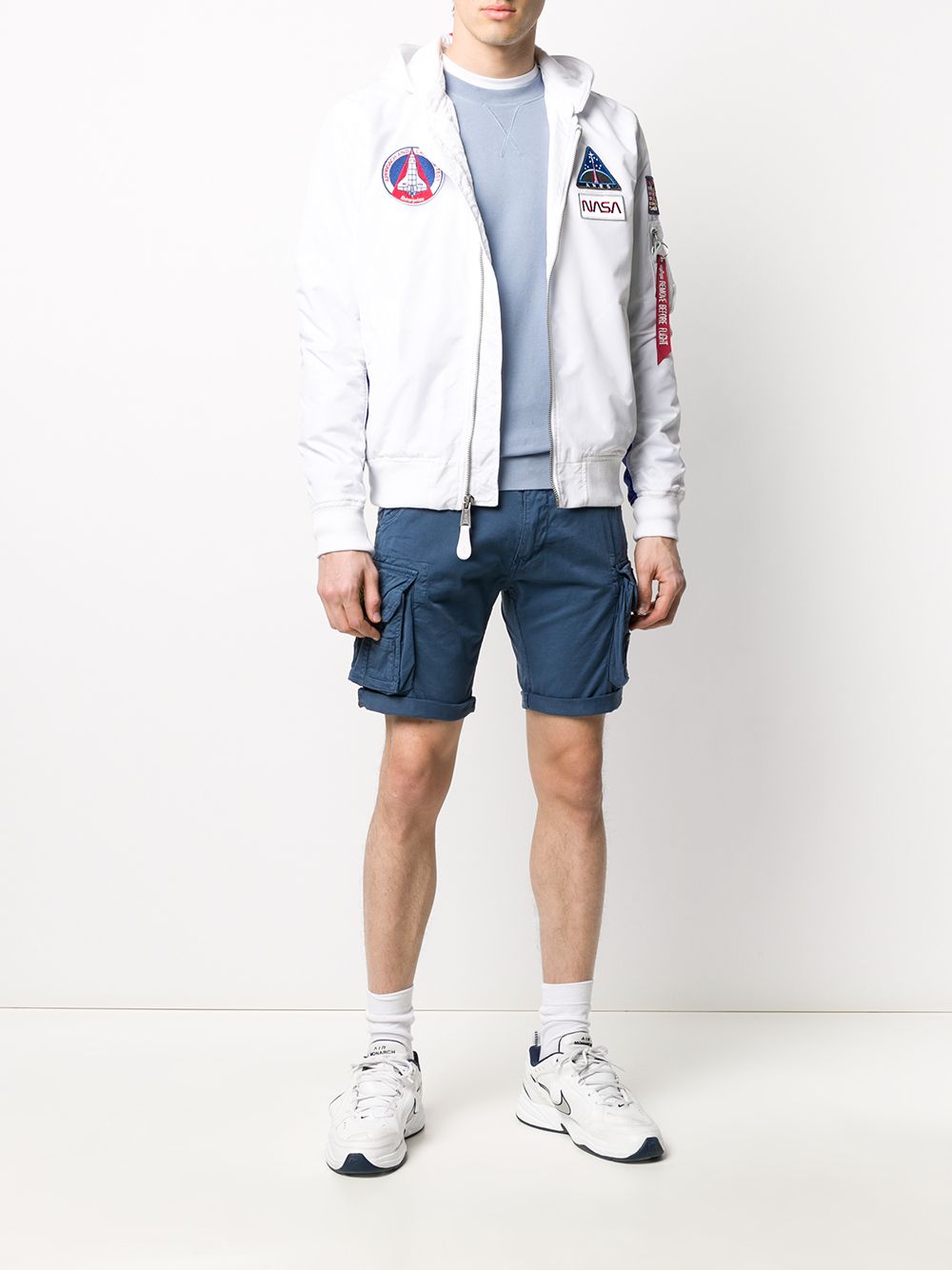 фото Alpha industries куртка ma-1 tt nasa с капюшоном