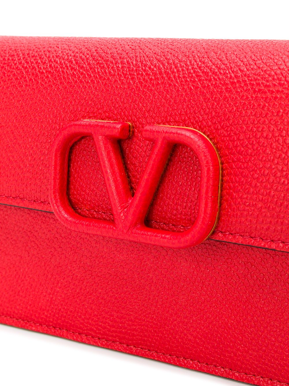 фото Valentino сумка через плечо valentino garavani vsling