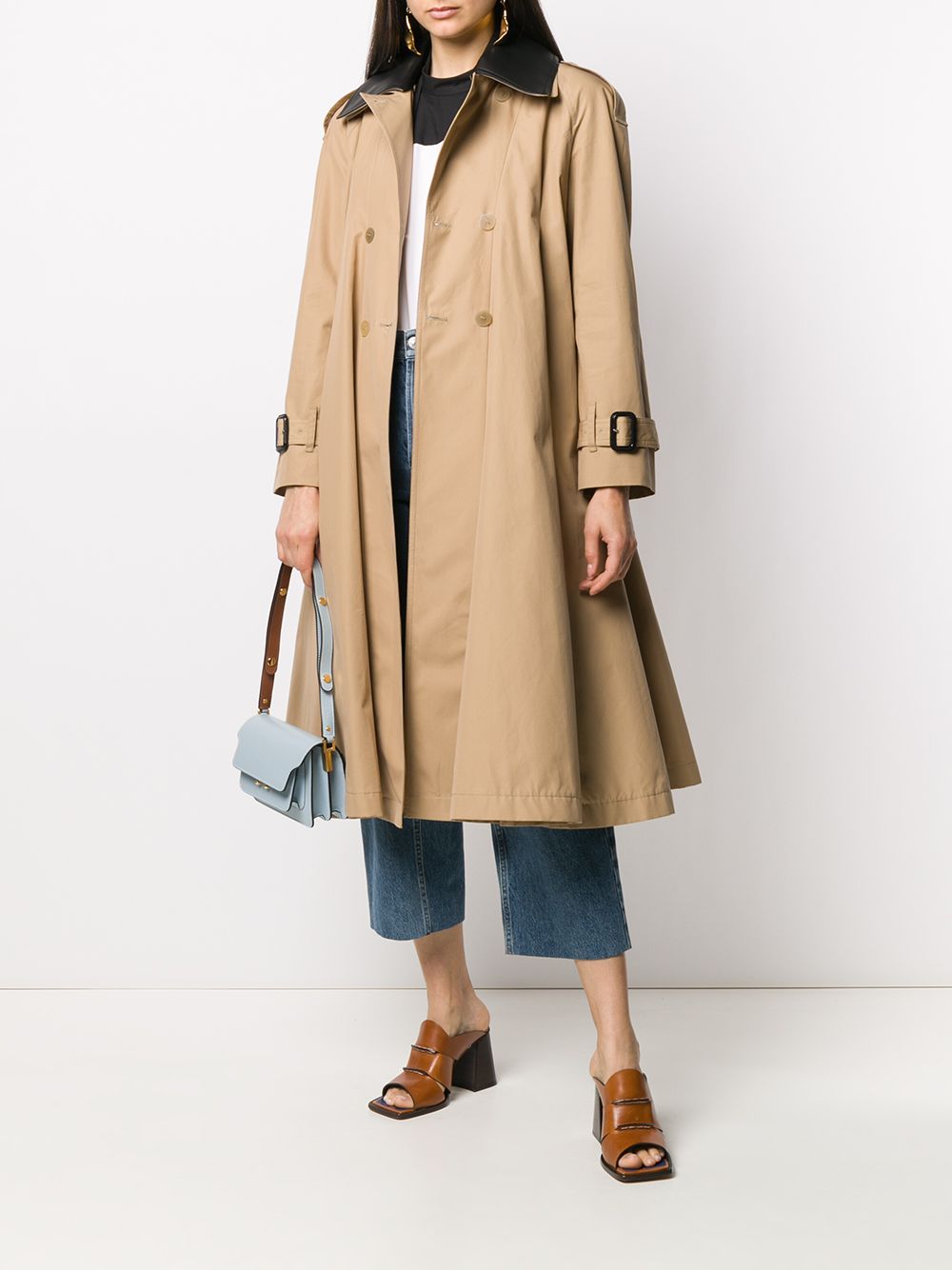 фото Loewe contrast-collar flared coat