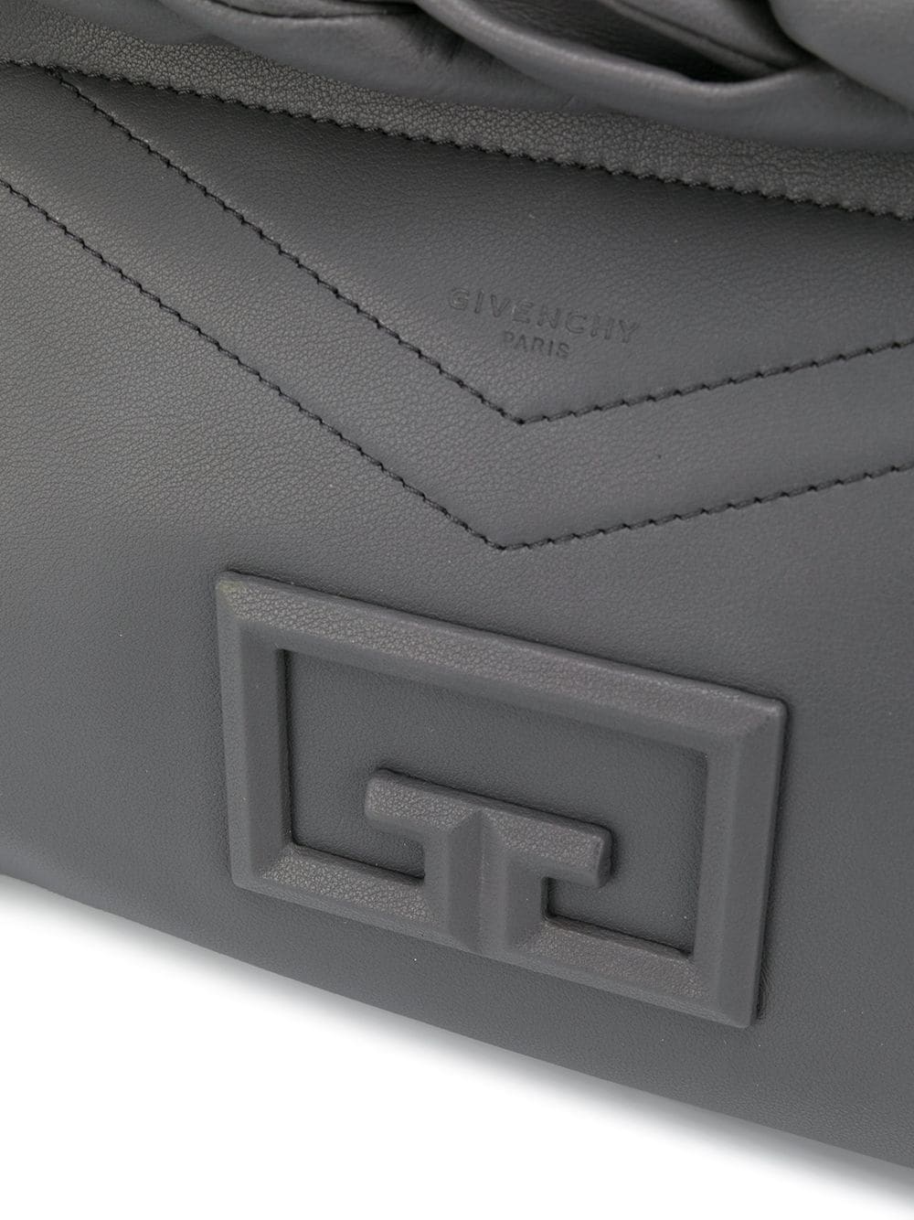 фото Givenchy сумка на плечо id93 среднего размера