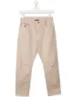 الصورة 1 من Brunello Cucinelli Kids TEEN slim-fit logo embroidered chinos