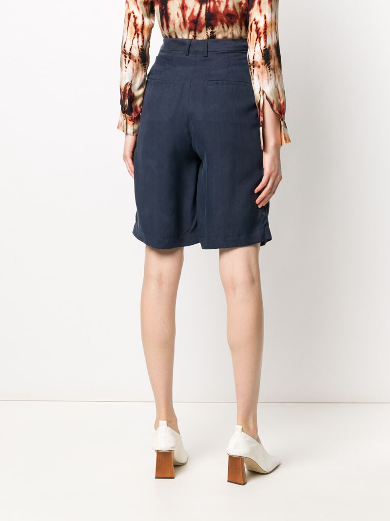 Shop L'autre Chose Pleated Knee-length Shorts In Blue