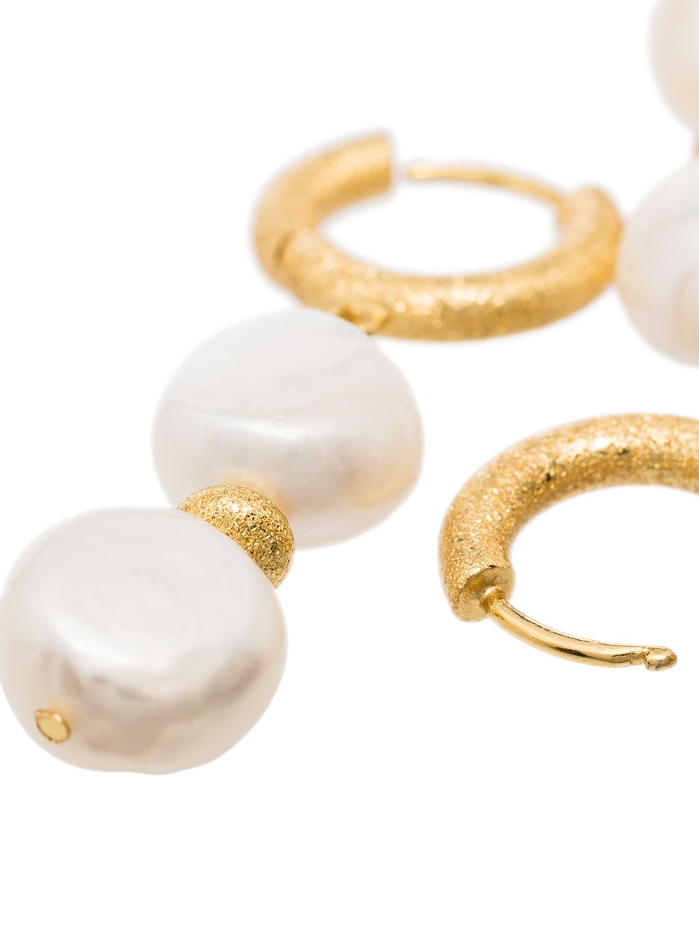 фото Anni lu gold vermeil stellar pearl drop huggie earrings