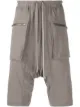 الصورة 1 من Rick Owens DRKSHDW شورت بحجر منسدل