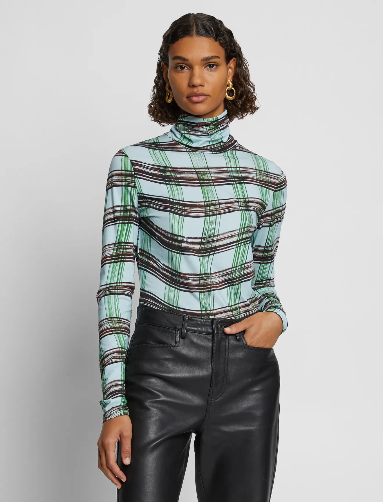 Wavy Plaid Turtleneck Top in blue 