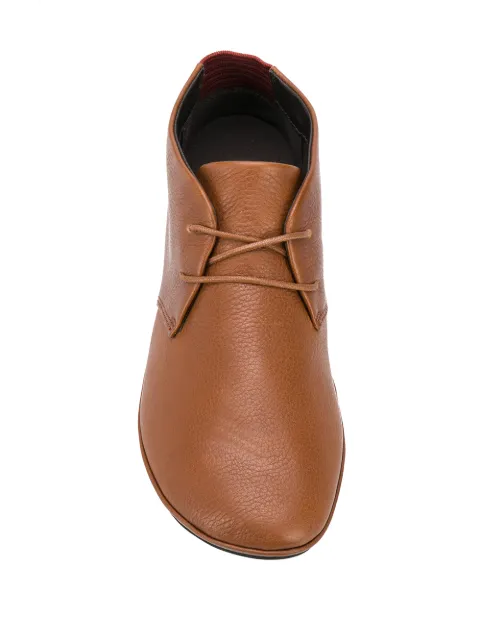 camper right nina lace