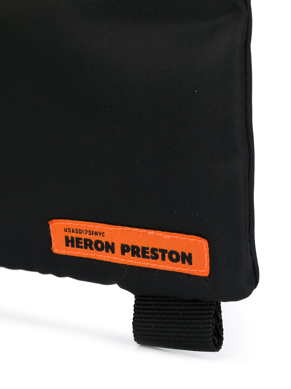 фото Heron preston logo zipped clutch