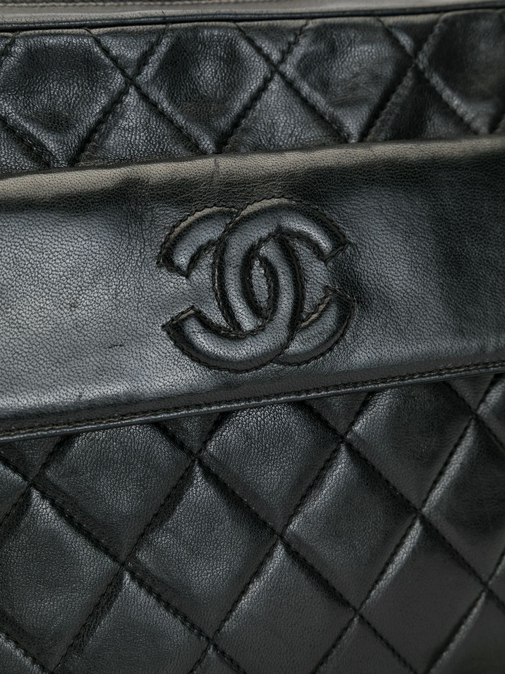 фото Chanel pre-owned стеганая сумка на плечо 1990-х годов с клапаном