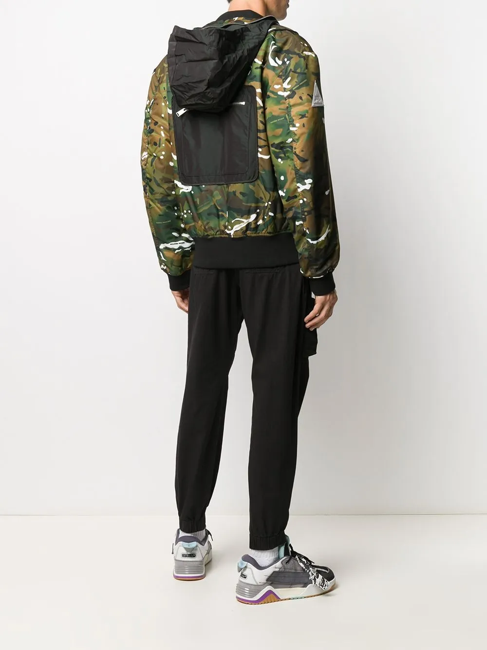 Heron Preston Bomberjack met camouflageprint Bruin