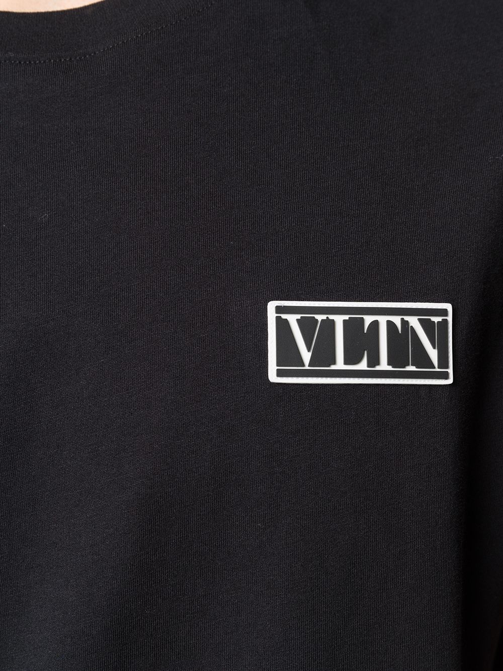 Valentino Garavani VLTN logo-patch T-shirt - Farfetch