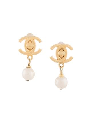 CHANEL Pre-Owned CC faux-pearl clip-on Earrings - Farfetch