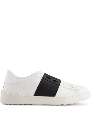 ヴァレンティノガラバーニ38スニーカーブランドロゴ128,700円 楽天市場】VALENTINO Garavani ヴァレンティノ ガラヴァーニ