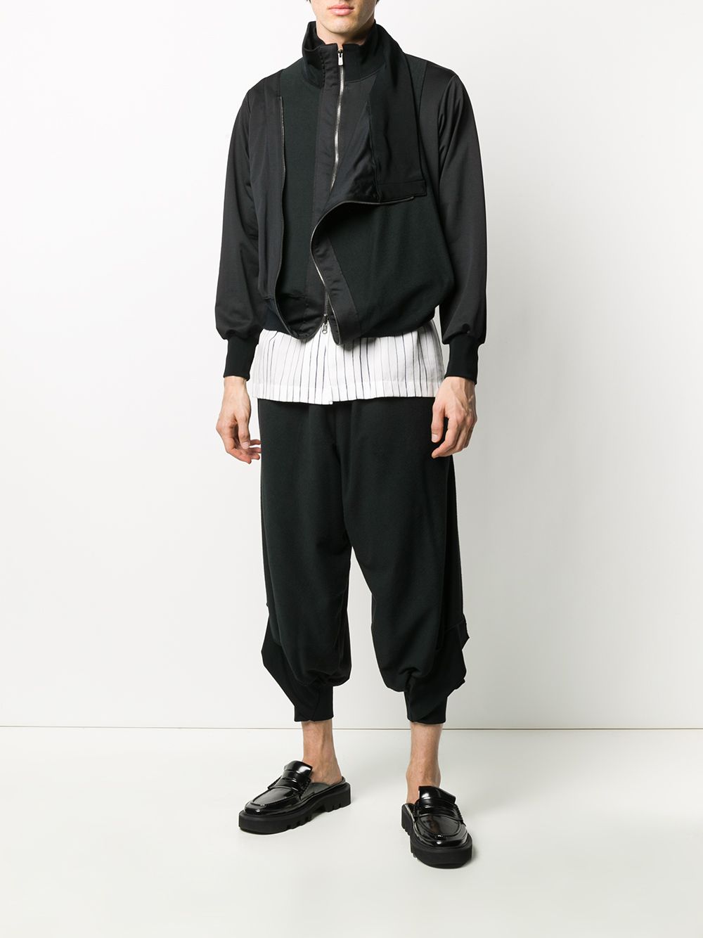 фото Fumito ganryu drawstring drop-crotch trousers