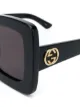 Gucci Eyewear солнцезащитные очки в квадратной оправе с логотипом Interlocking G