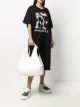 الصورة 2 من MM6 Maison Margiela شنطة يد متوسطة بمقبض علوي