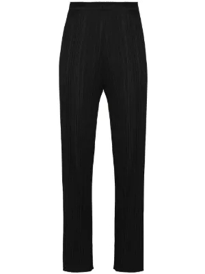 Pleats Please by Issey Miyake – Nuovi volumi e comodità – Farfetch