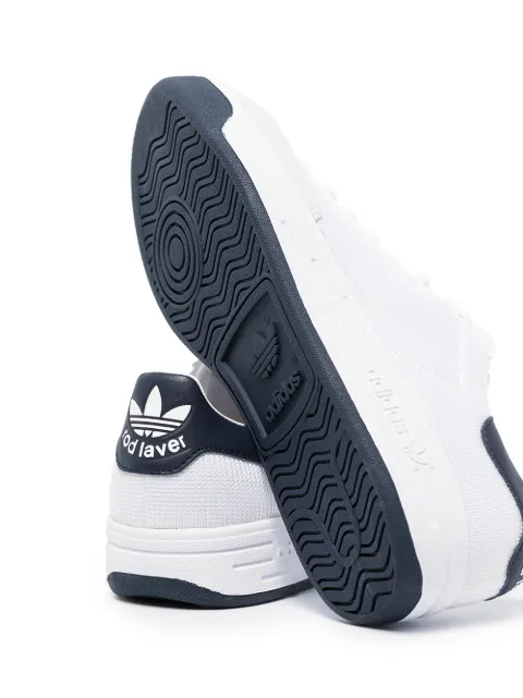 stan smith rod laver