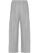الصورة 1 من Pleats Please Issey Miyake بنطال قصير بكسرات