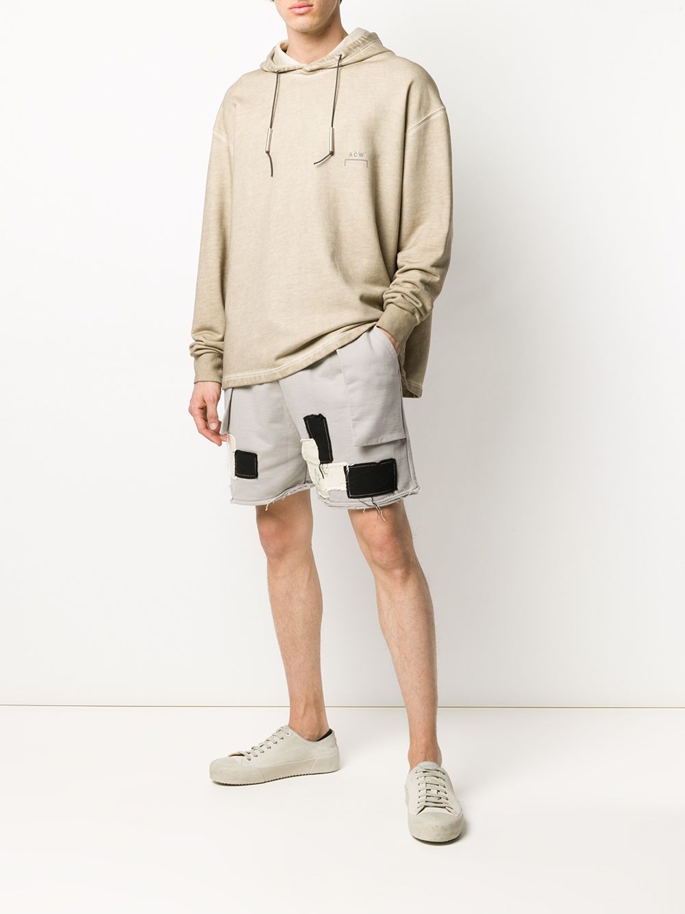 фото Val kristopher patch detail track shorts