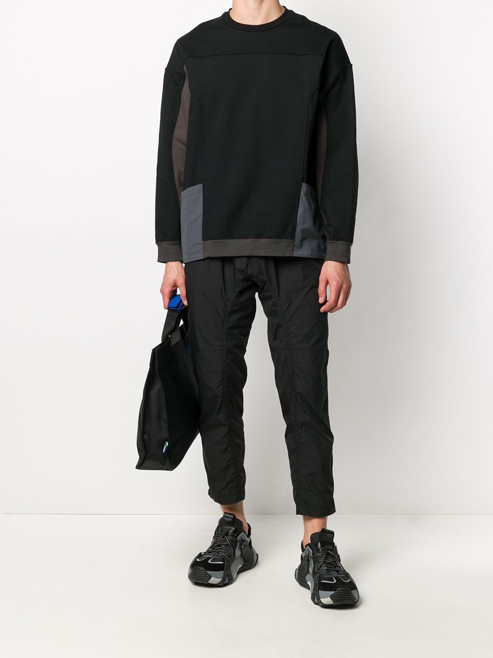 фото White mountaineering easy cropped trousers